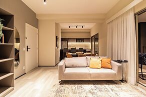 Iconyc House of Charlie