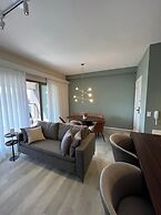 Iconyc House of Charlie