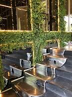 Iconyc House of Charlie