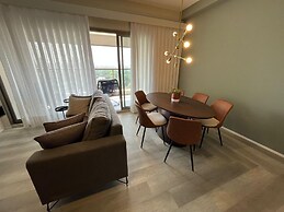 Iconyc House of Charlie