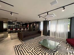 Iconyc House of Charlie