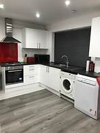 Inviting 2-bed Fully Furnished House-high Wycombe