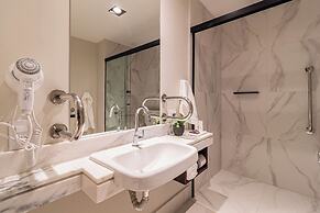 Iconyc Charlie Ibirapuera Hotel