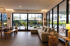 AMIRI PLACE HOTEL