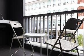 AMIRI PLACE HOTEL