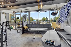 Satellite Grand View