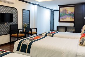 Babeeni Family Hotel