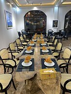 Babeeni Family Hotel