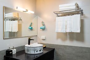 Babeeni Family Hotel