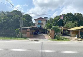 OYO 90915 Ilham Villa