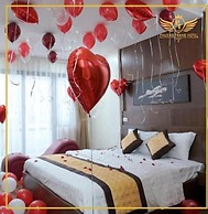 Phuong Trang Hotel by Bay Luxury