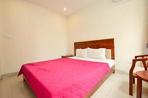 Ha Noi Vang Hotel by Bay Luxury