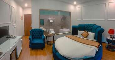 Royal Hotel Van Khe by Bay Luxury