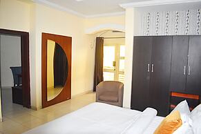 DAVIS HOTEL & SUITES