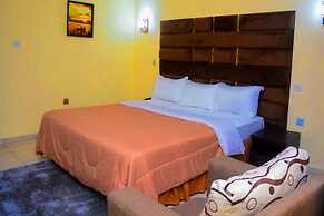 DAVIS HOTEL & SUITES