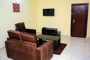 DAVIS HOTEL & SUITES