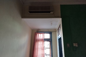 SPOT ON 93535 Pondok Gusang Kuala Near Pelabuhan H Basran