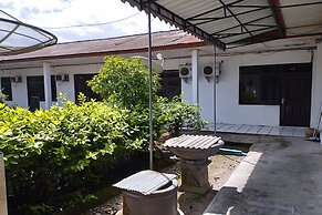 SPOT ON 93535 Pondok Gusang Kuala Near Pelabuhan H Basran