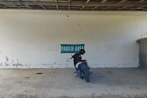 SPOT ON 93535 Pondok Gusang Kuala Near Pelabuhan H Basran