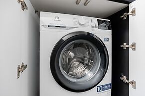 Minimalist Apartment in Łódź by Renters