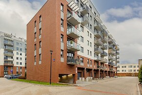 Minimalist Apartment in Łódź by Renters