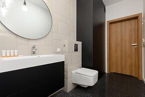 Minimalist Apartment in Łódź by Renters