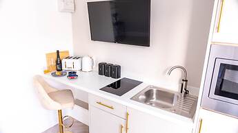 Bowles Hotels