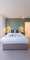 Bowles Hotels