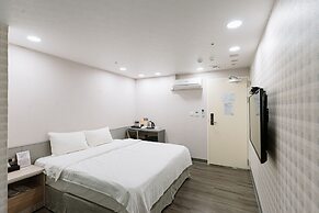 O Fun Hotel