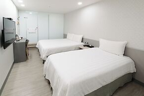 O Fun Hotel