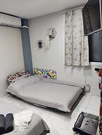 Modern Cozy VerGian Studio in the Beach