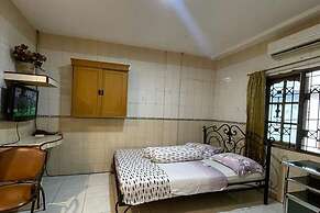 OYO 93502 Homestay Pakmuklis Syariah 2