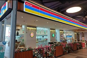 OYO 93501 Tokyo Riverside