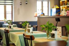 Jana Hotel & Apartment