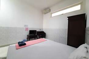 OYO 93499 Pondok Sentosa Near UPH