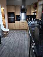 Self Contained 2 Bedrooms House Free Parking