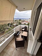 VerGian Brand New Apt at Agioi Theodoroi