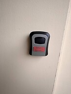 VerGian Brand New Apt at Agioi Theodoroi