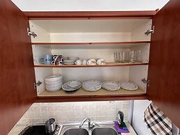 VerGian Brand New Apt at Agioi Theodoroi