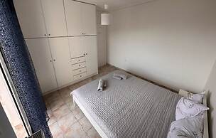 VerGian Brand New Apt at Agioi Theodoroi