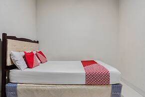 OYO 93500 Rizki Residence TOS Syariah Near PT Bank KB Bukopin Tbk