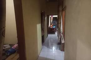 SPOT ON 93542 Suripah Kostel Syariah