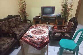 SPOT ON 93542 Suripah Kostel Syariah