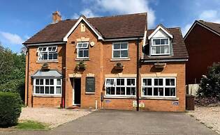 Arden House NEC Birmingham & Airport