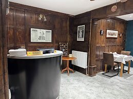 Arden House NEC Birmingham & Airport