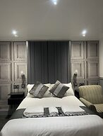 Arden House NEC Birmingham & Airport