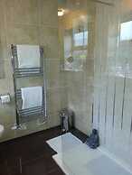 Arden House NEC Birmingham & Airport