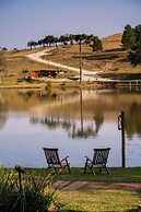 Celeiro Lake Village