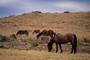 Celeiro Lake Village