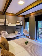 Celeiro Lake Village